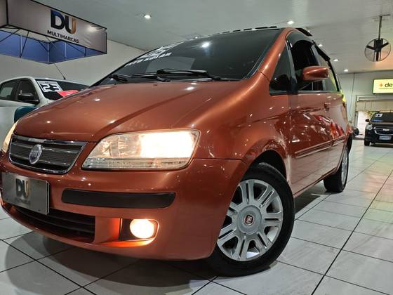 FIAT IDEA 1.8 MPI HLX 8V FLEX 4P MANUAL FIAT IDEA 1.8 MPI HLX 8V FLEX 4P MANUAL